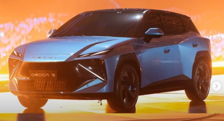 SUV Omoda auto 3