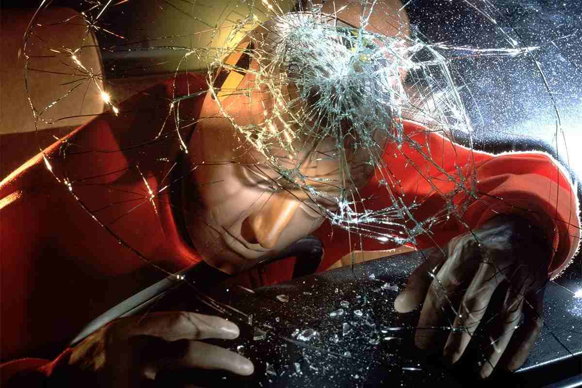SH crash test Provato crash test su una Golf del 1989: differenze tra ieri e oggi