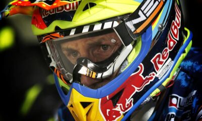 cairoli casco