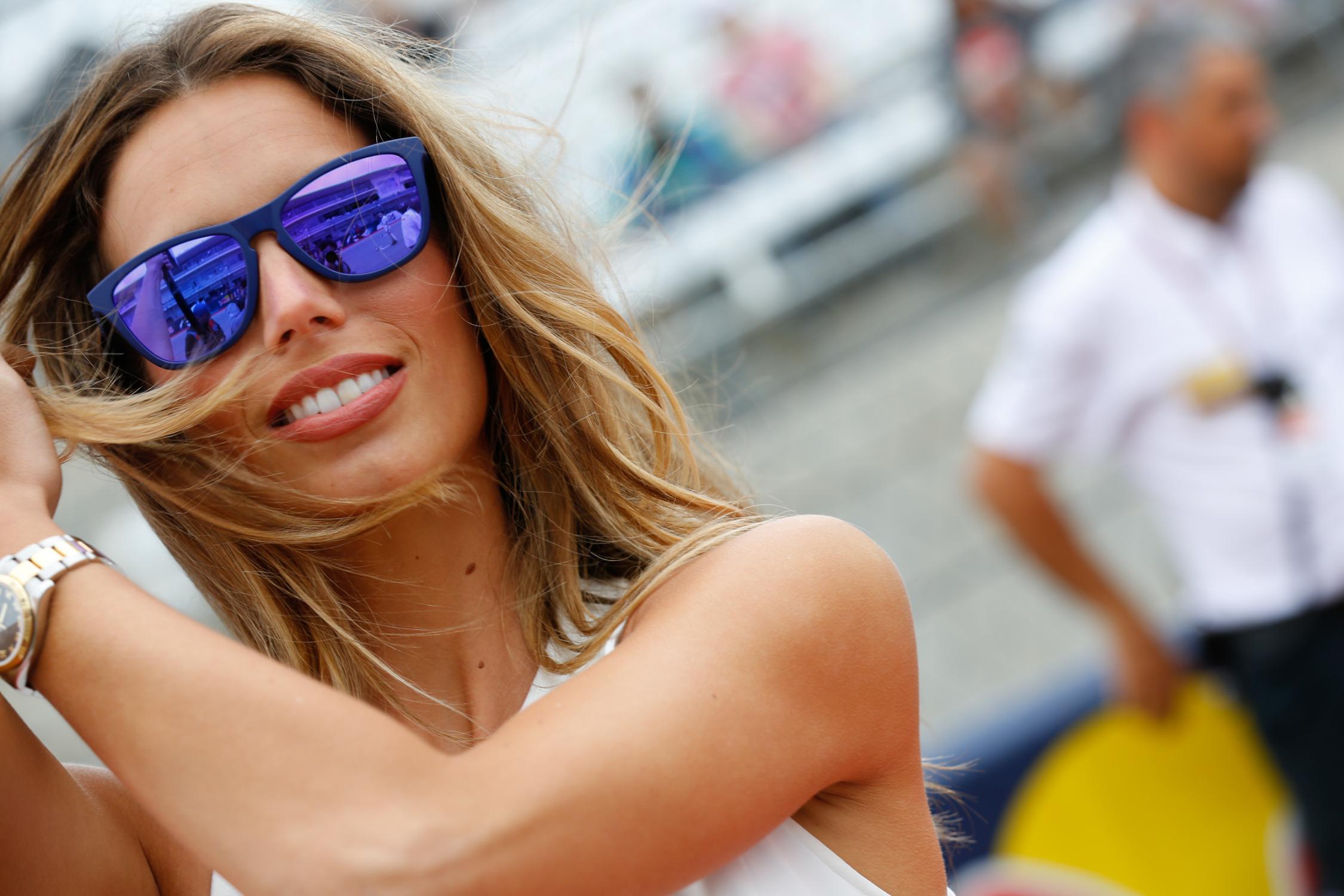 paddock girls motogp austin 2016 011