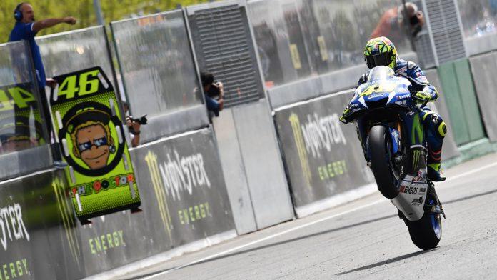 box-46-valentino-rossi-le-mans-2016 box-46-valentino-rossi-le-mans-2016