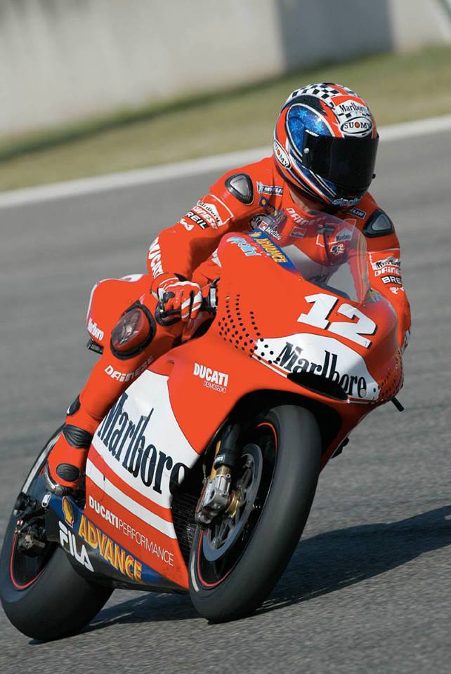 MotoGP Barcellona 2003 008