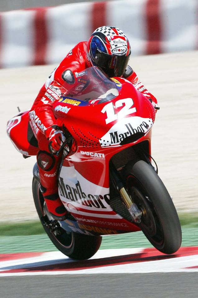 MotoGP Barcellona 2003 014