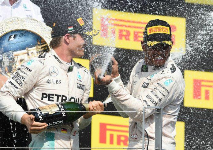 Hamilton-Rosberg_budapest_ferrari f1