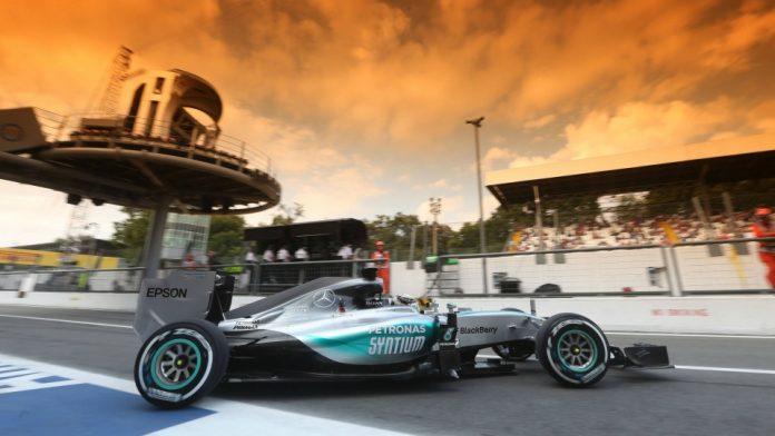 lewis-hamilton VENDITA F1 LEWIS HAMILTON