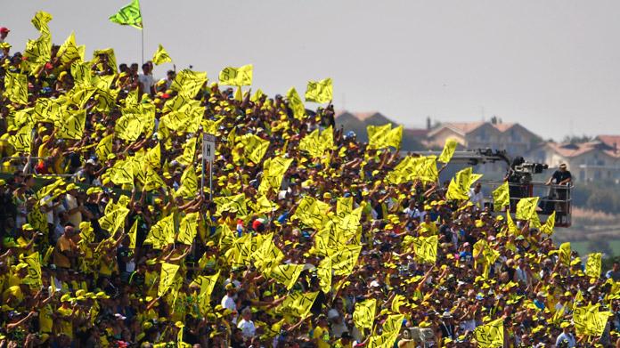 tifosi misano valentino rossi motogp