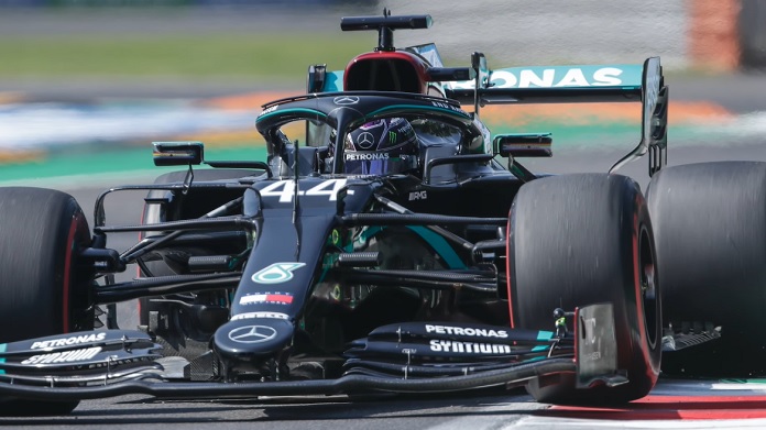 Lewis Hamilton Mercedes tyre