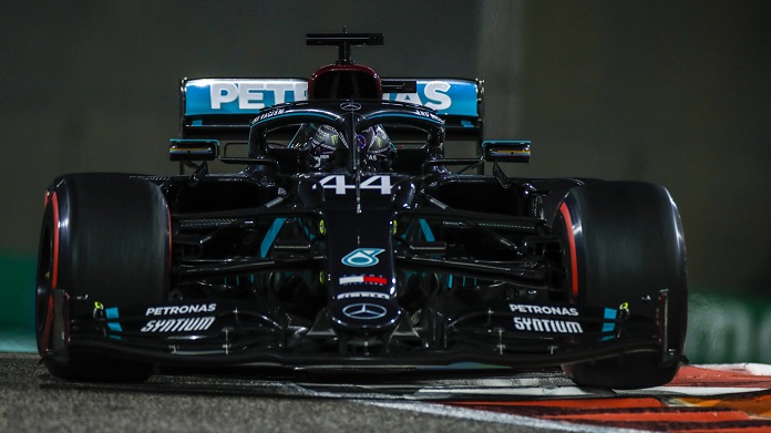 Lewis Hamilton Mercedes 3