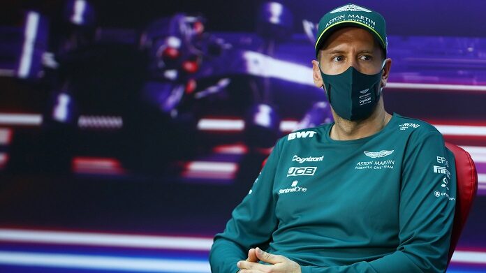 F1 Grand Prix of Bahrain 5 Sebastian Vettel (GER, Aston Martin Cognizant F1 Team), F1 Grand Prix of Bahrain at Bahrain I