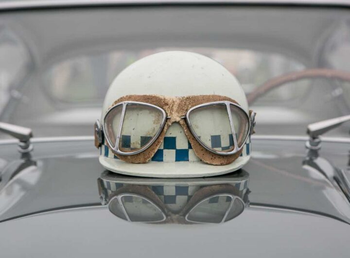 Casco scaduto moto