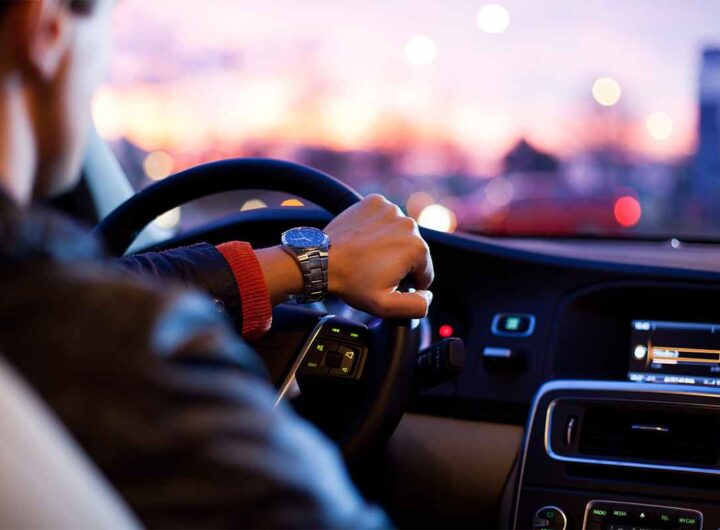 App monitora guida auto