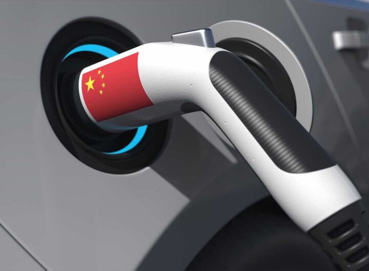 Auto cina elettrica