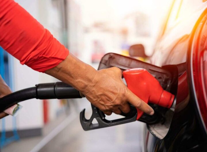 Fare benzina