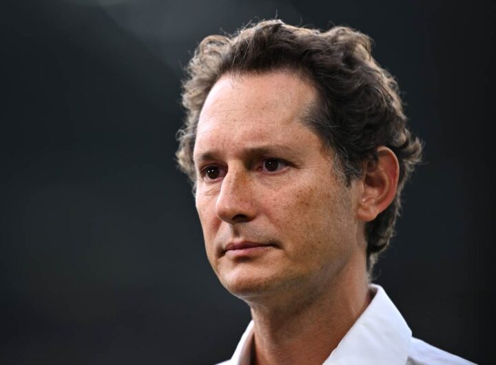 Il presidente di Stellantis John Elkann