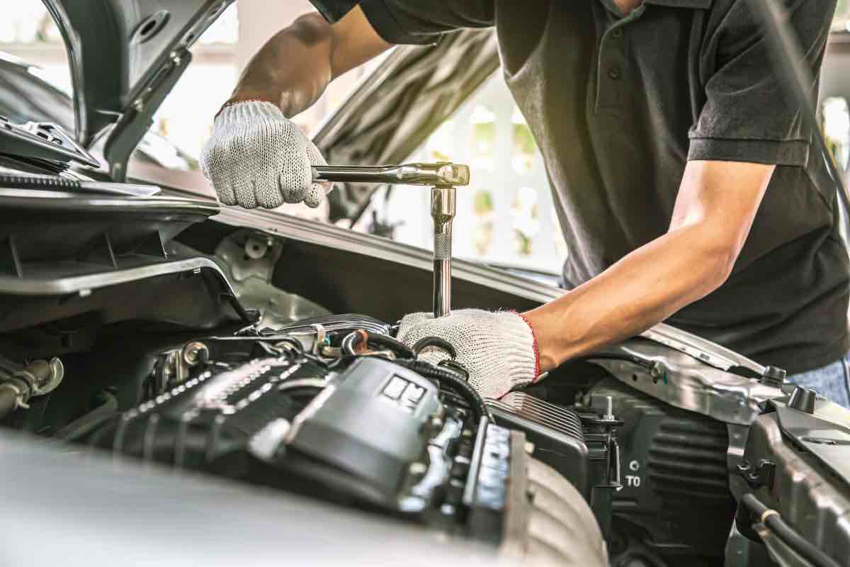 https://www.motorinews24.com/wp-content/uploads/2025/04/Meccanico-Controllo-10-4-2025-www.MotoriNews24.com-2.jpg