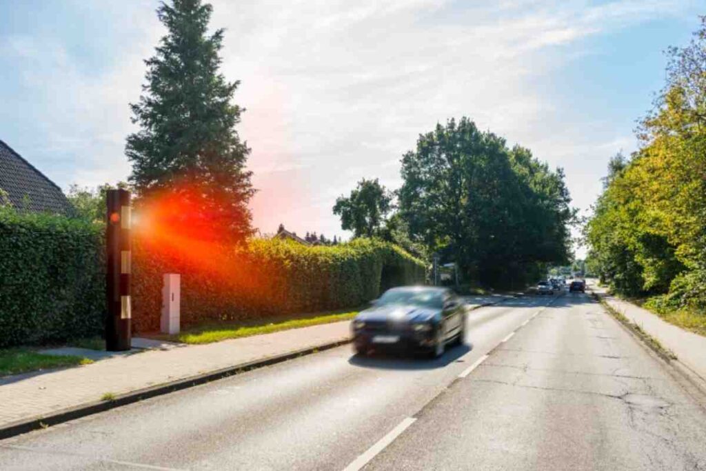 Città tempestata di autovelox