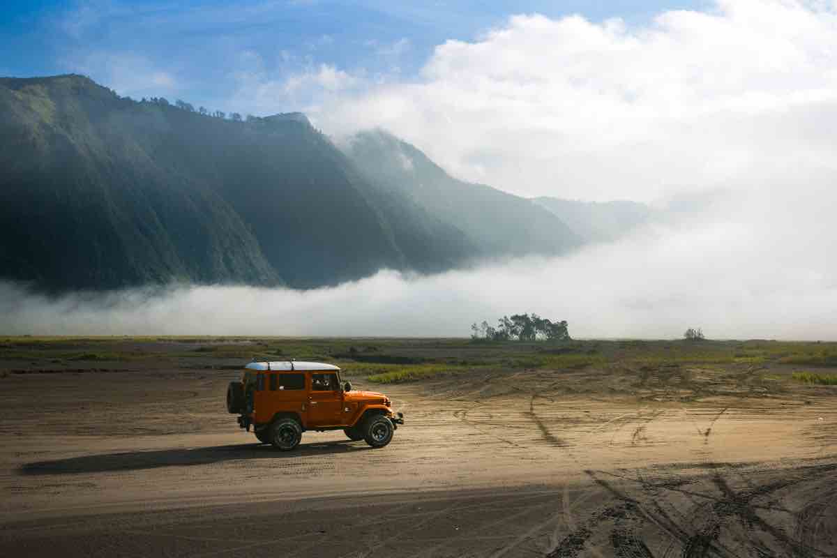 https://www.motorinews24.com/wp-content/uploads/2025/05/Nuovo-Jeep-7-5-2025-www.MotoriNews24.com_.jpg