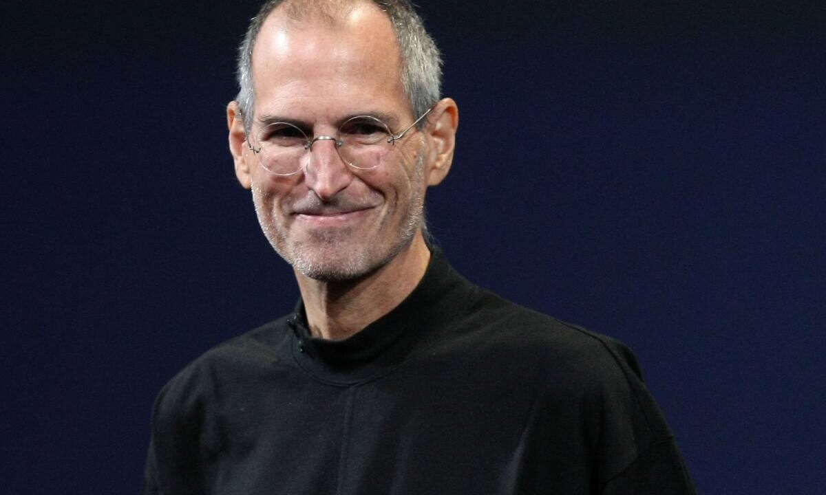 Steve Jobs auto senza targa