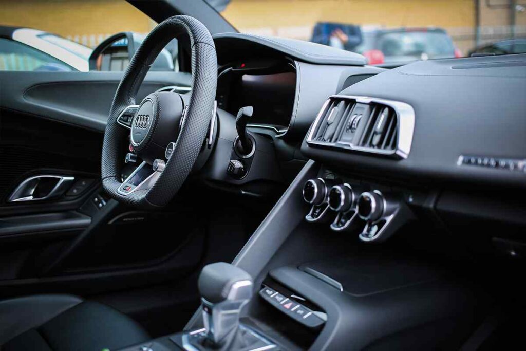Audi comando