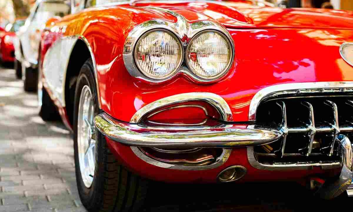 Auto d'epoca sospensione