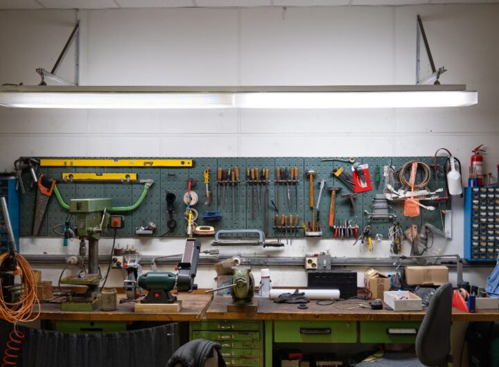 Attrezzi da lavoro in officina