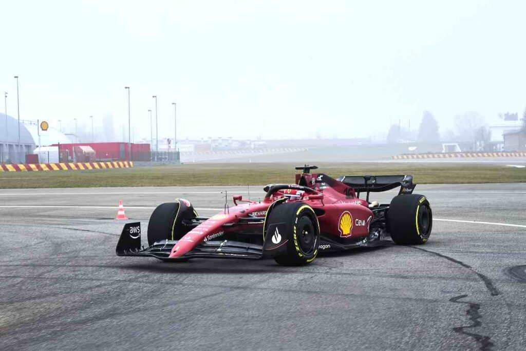 Ferrari denuncia sequestro