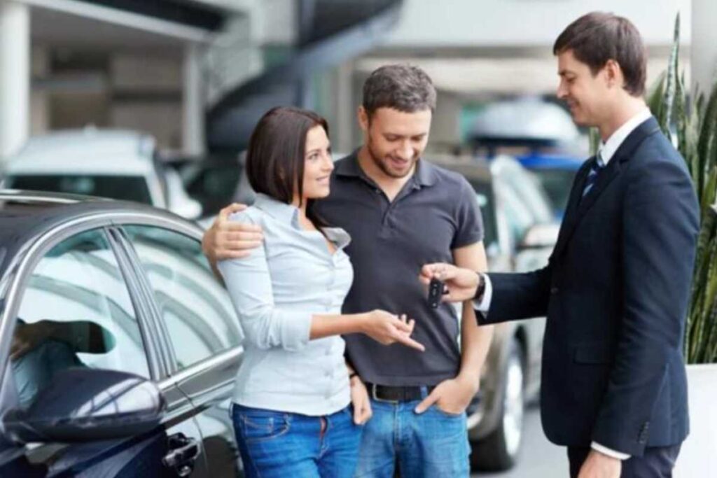 Coppia acquista auto usata o nuova