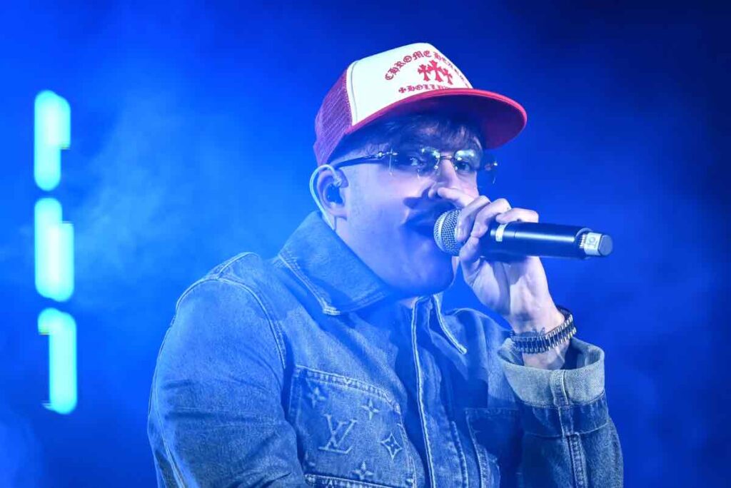 Auto Geolier rapper