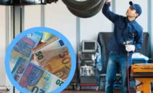 Meccanico al lavoro