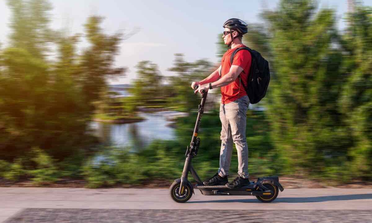 Monopattino elettrico bicicletta